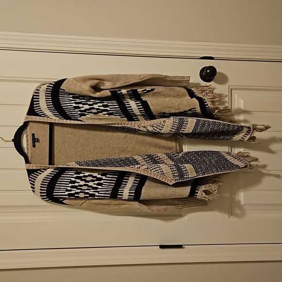 American Eagle Knit Cardigan Size S - Picture 1 of 5